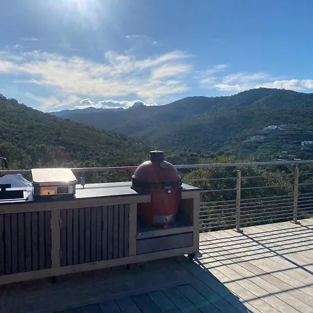 Willa With Sea And Mountain Views