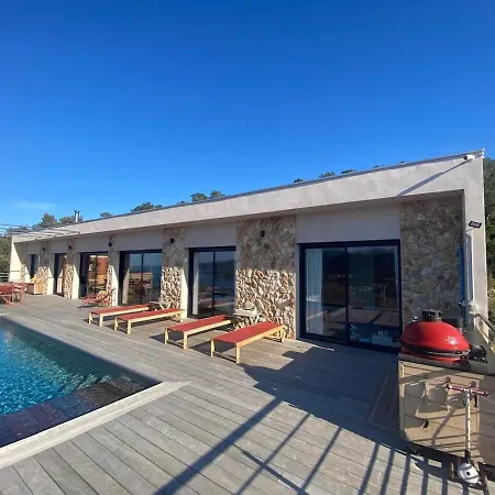 With Sea And Mountain Views Villa